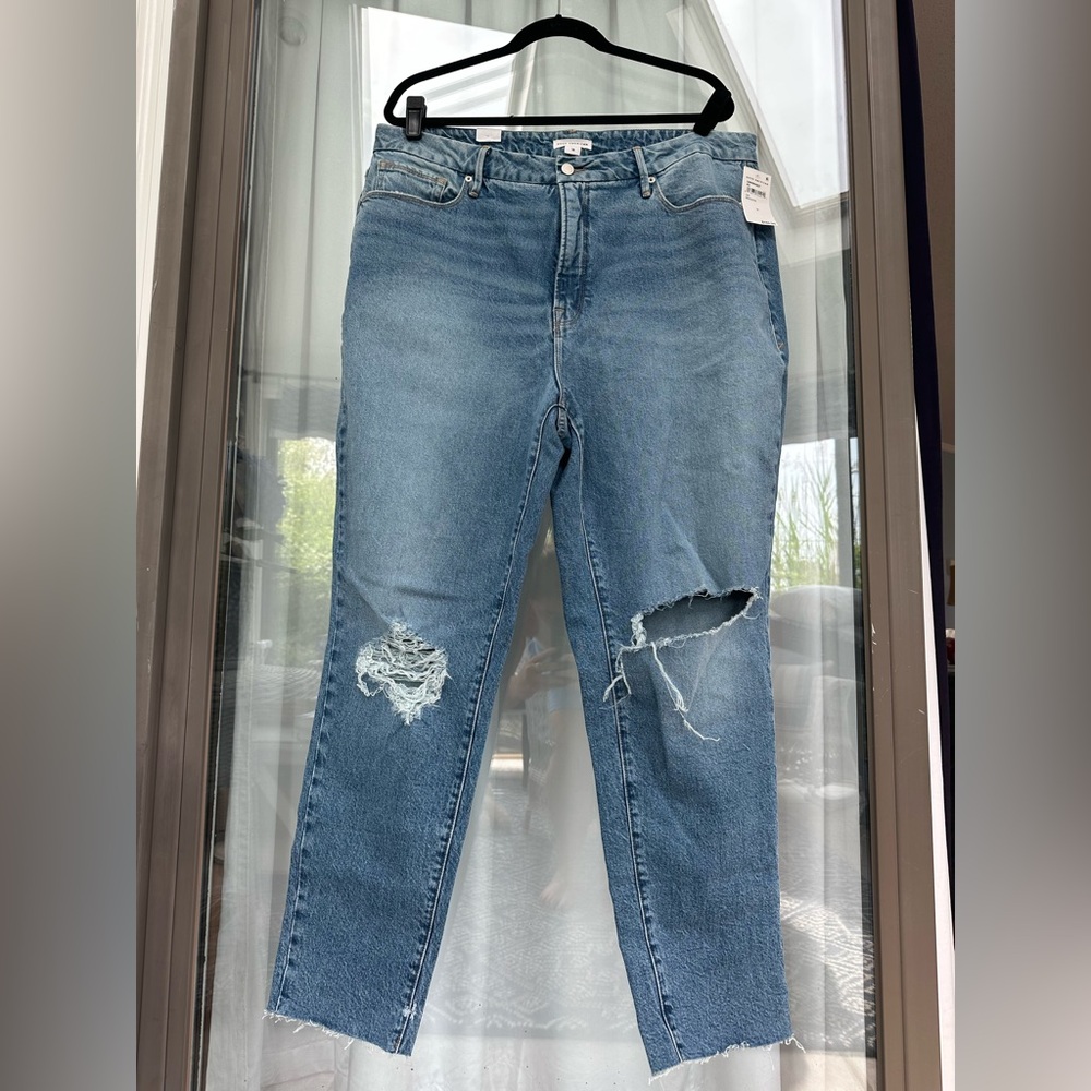 NWT Good American Boyfriend Blue Jeans with Vintage Wash